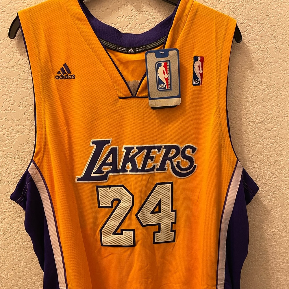Kobe Bryant jersey
